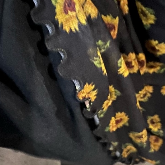 Urban Outfitters Sunflower Sundress - Picture 9 of 9